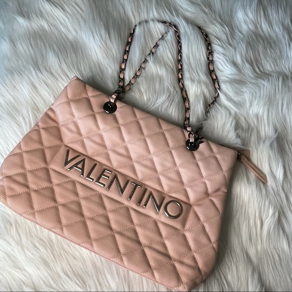 valentino licia